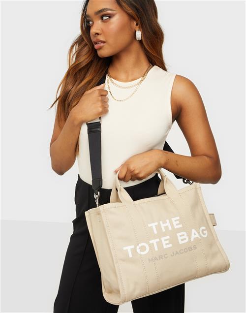 Se Marc Jacobs - Beige - The Medium Tote ved Nelly