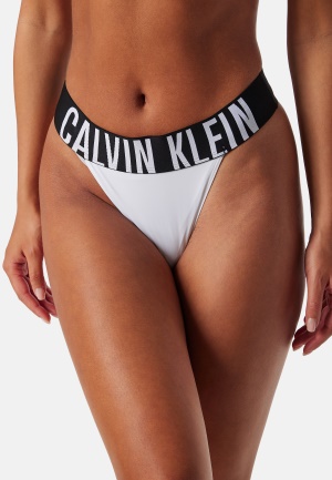 Se Calvin Klein High Leg Thong White XS ved Bubbleroom