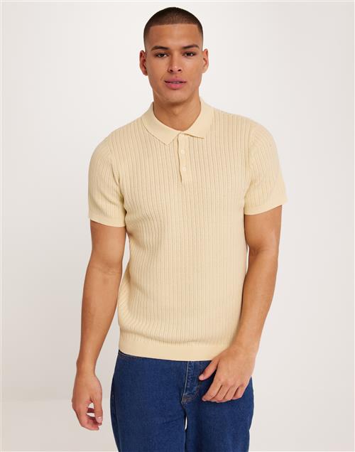 Casual Friday CFKarl structured knit polo Kortærmede poloer Beige