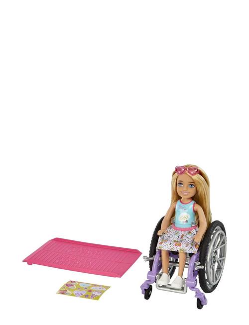 Se Barbie Chelsea Wheelchair Doll Barbie Patterned ved Booztlet