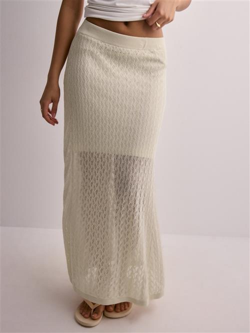 Se Selected Femme - Beige - Slfagny Hw Long Knit Skirt ved Nelly