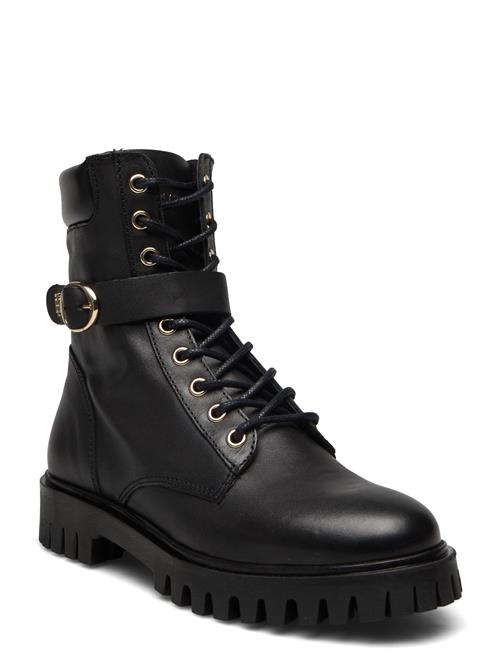 Se Tommy Hilfiger Buckle Lace Up Boot Tommy Hilfiger Black ved Booztlet