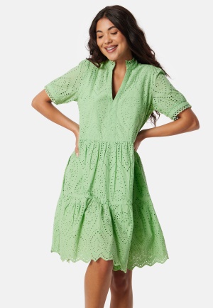 Se YAS Yasholi SS Dress Quiet green XL ved Bubbleroom