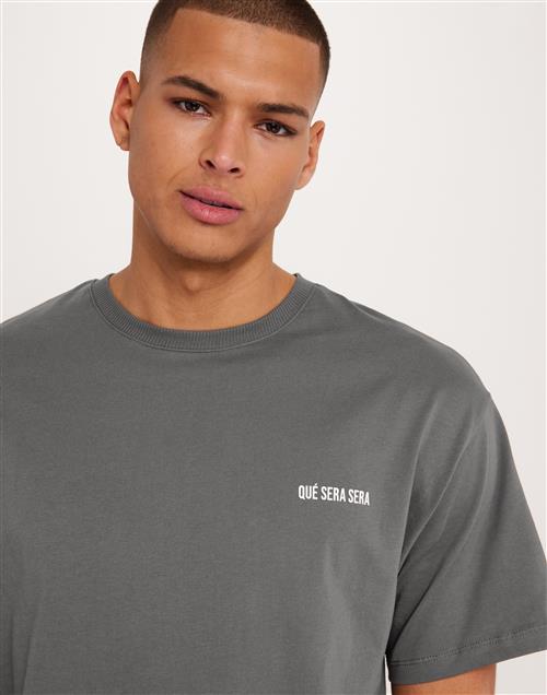 Que Sera Sera Tischi T-shirt Oversized t-shirts Grå