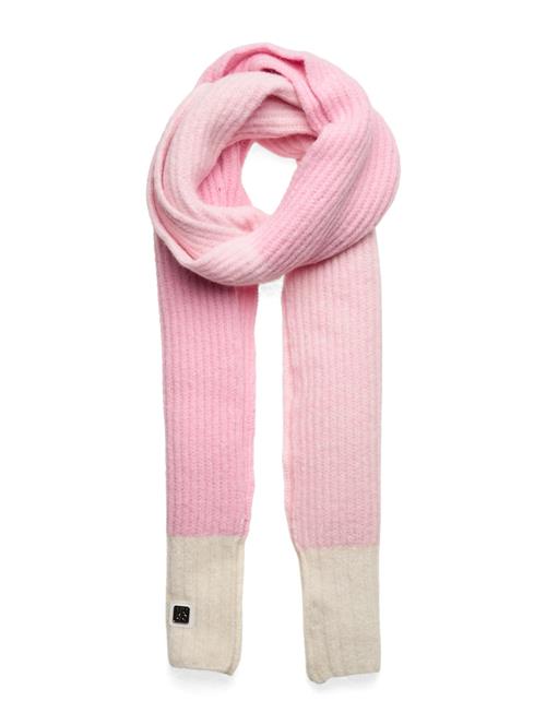 Se HUGO Shamia_Scarf HUGO Pink ved Booztlet