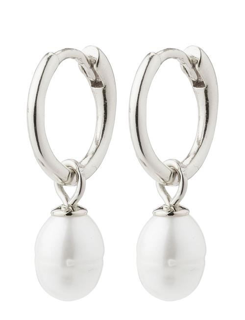 Se Pilgrim Berthe Recycled Pearl Hoop Earrings Pilgrim Silver ved Booztlet