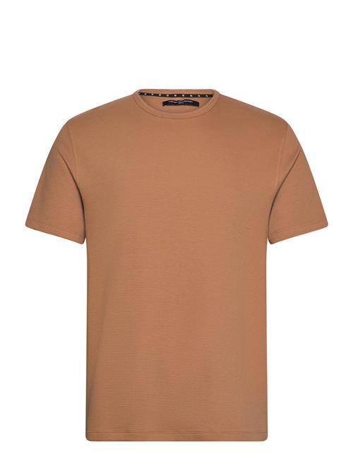 Se French Connection Ss Ottoman Texture Tee French Connection Brown ved Booztlet