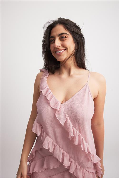 NA-KD Chiffon-singlet med flæsedetaljer - Pink