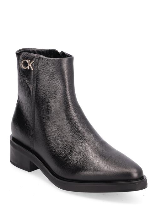 Se Calvin Klein Tapered Block Heel Boot W/Hw 30 Calvin Klein Black ved Booztlet