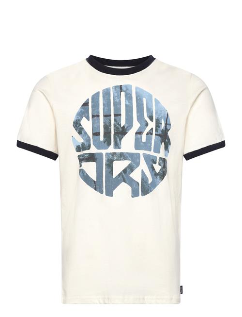Se Photographic Logo T Shirt Superdry White ved Booztlet