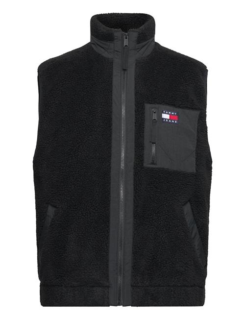 Se Tommy Jeans Tjm Mix Media Sherpa Vest Tommy Jeans Black ved Booztlet