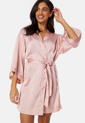 Se BUBBLEROOM Fiora kimono robe Dusty pink 40/42 ved Bubbleroom