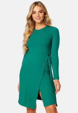 Se Happy Holly Mabel knot dress Green 36/38 ved Bubbleroom