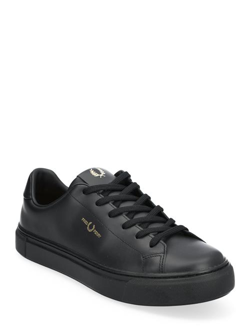 Se Fred Perry B71 Leather Fred Perry Black ved Booztlet