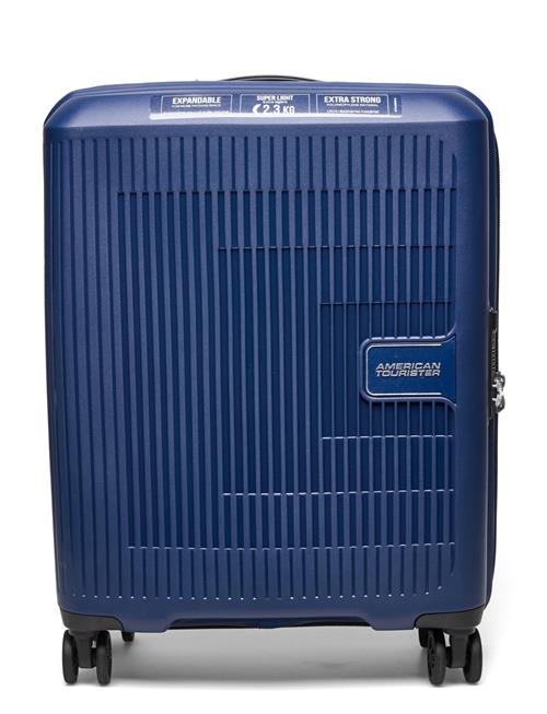 Se American Tourister Aerostep Spinner 55/20 Exp Tsa American Tourister Blue ved Booztlet