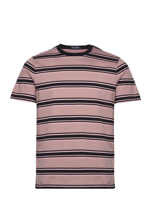 Se Fred Perry Stripe T-Shirt Fred Perry Pink ved Booztlet