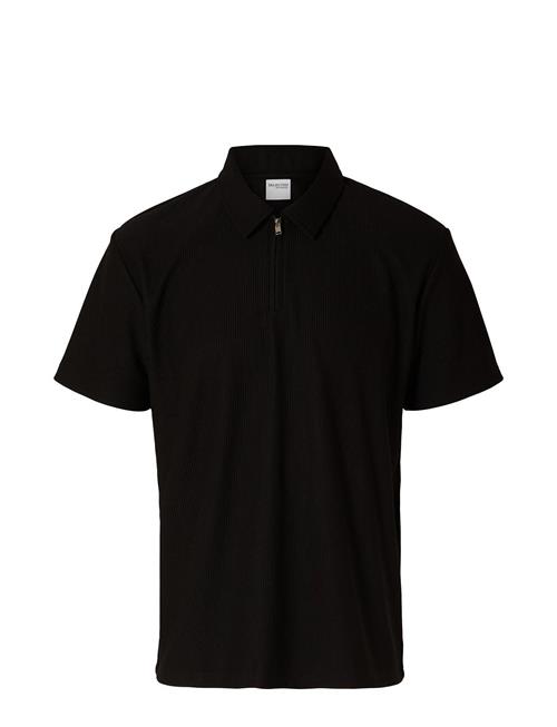 Se Selected Homme Slhrelax-Plisse Half Zip Ss Polo Ex Selected Homme Black ved Booztlet