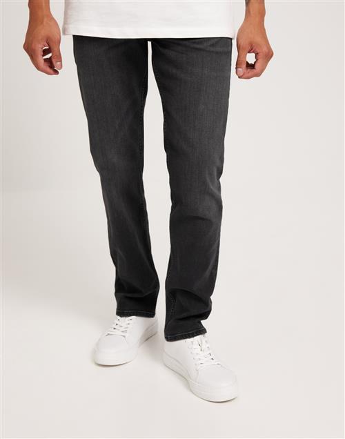 Neuw Lou Straight Legacy Straight jeans Black