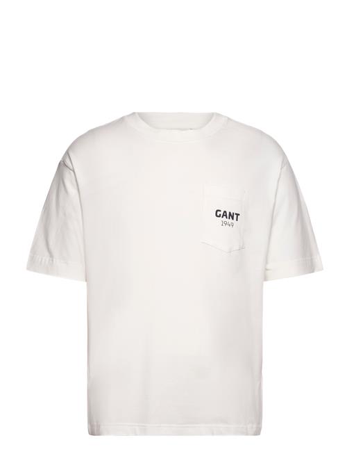 Se GANT Graphic Ss T-Shirt GANT White ved Booztlet