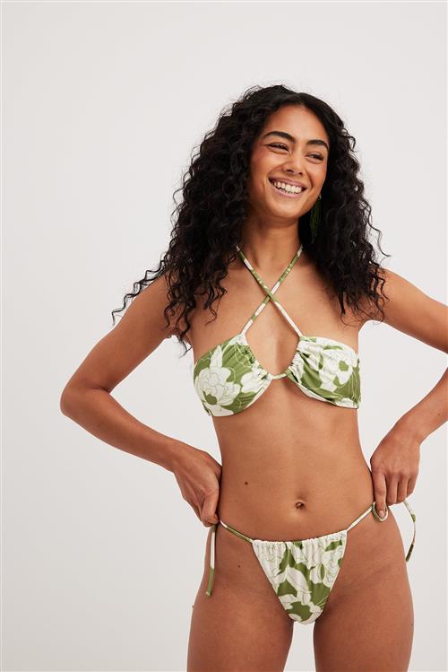 Jessica Haller x NA-KD Bikinitrusse med bindedetalje - Green,Multicolor