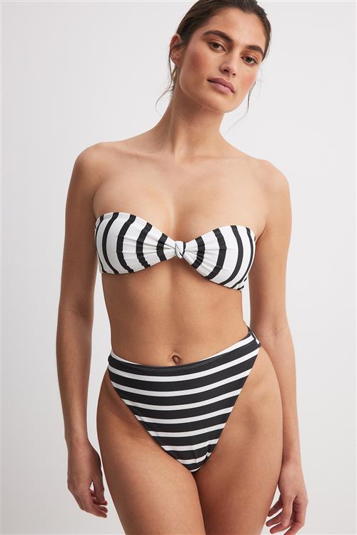 NA-KD Swimwear Bikinitrusse med høj benudskæring - Stripe