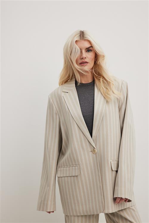 NA-KD Classic Blazer med striber og lige pasform - Beige,Stripe