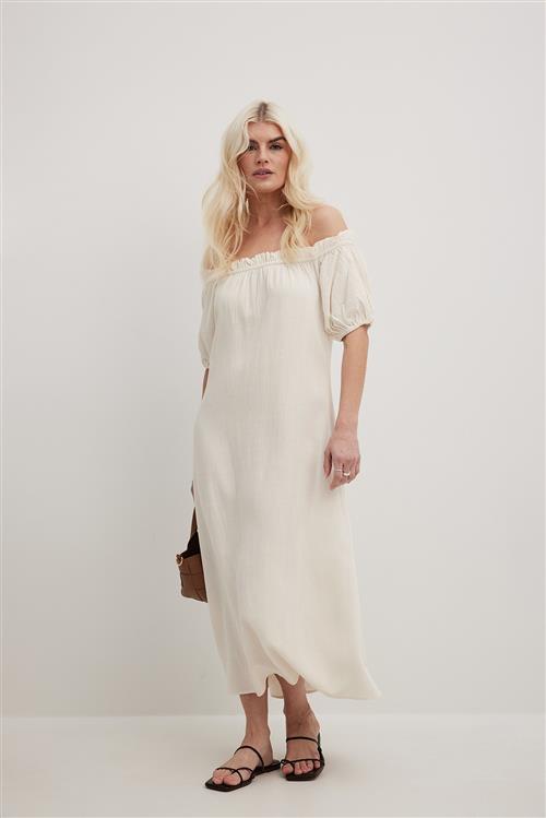 NA-KD Boho Midikjole med vidde uden skulder - Offwhite