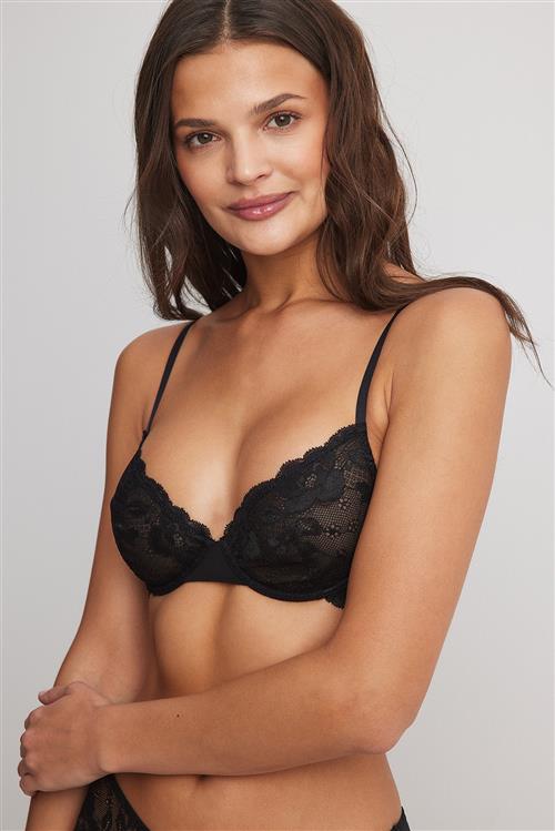 NA-KD Lingerie BH med blomster og blonde - Black