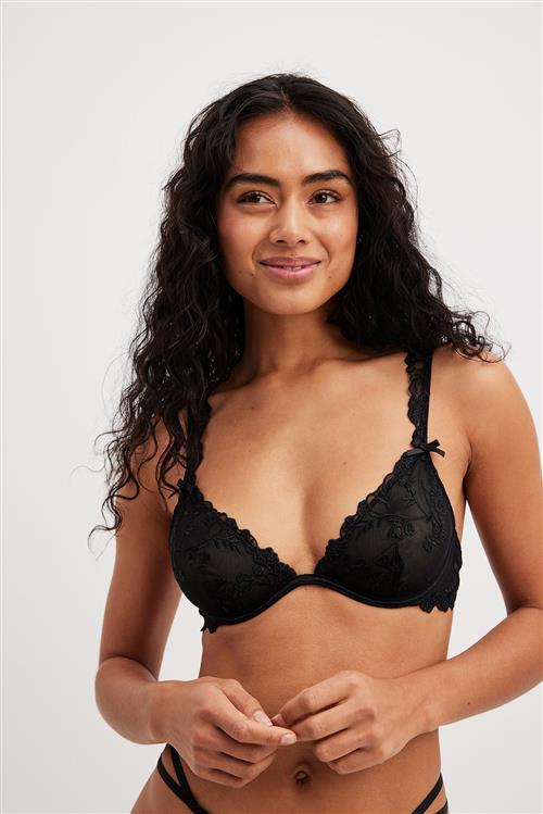 NA-KD Lingerie BH med lav bøjle og broderi - Black,Flower