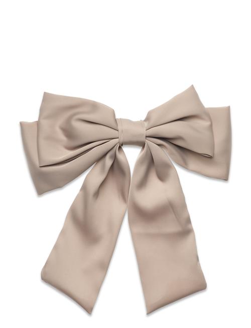 Se Pieces Pcella Bow Hairclip D2D Pieces Beige ved Booztlet