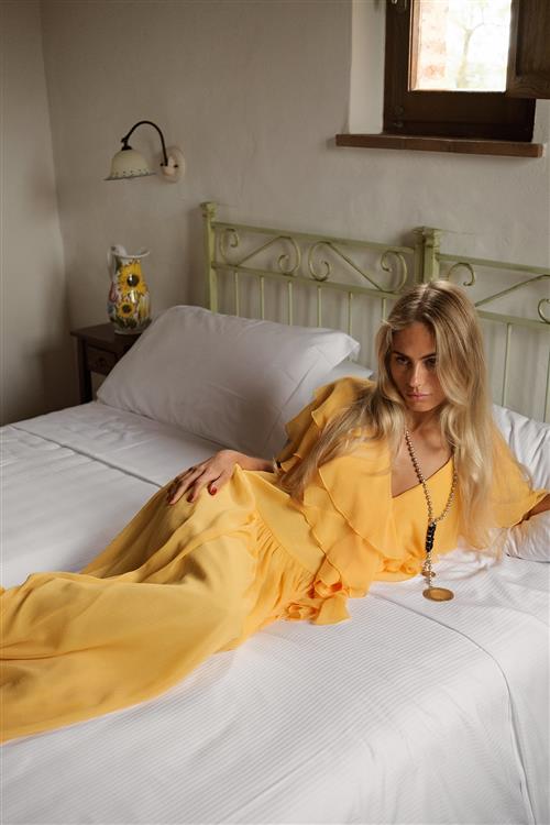 Elin Warnqvist x NA-KD Flæsekjole i chiffon - Yellow