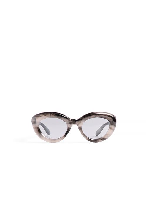 NA-KD Cat eye solbriller - Grey