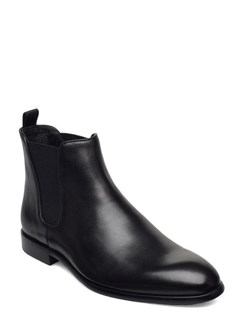 Se TGA by Ahler Chelsea Boot TGA By Ahler Black ved Booztlet