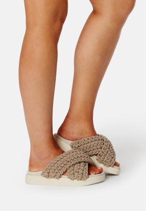 Se INUIKII Slipper Woven 708 Taupe 36 ved Bubbleroom