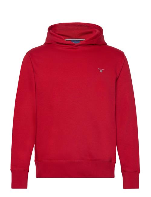 Se GANT Reg Emb Original Shield Hood GANT Red ved Booztlet