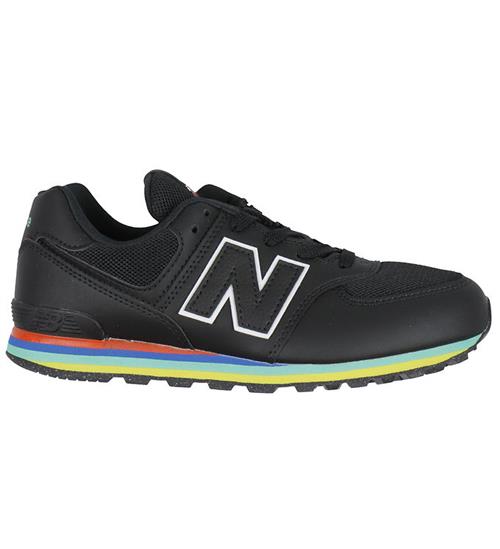 Se New Balance Sko - 574 - Sort/Neo Flame ved KidsWorld