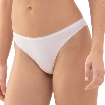 Se Mey Trusser Superfine Organic String Beige bomuld 40 Dame ved Timarco