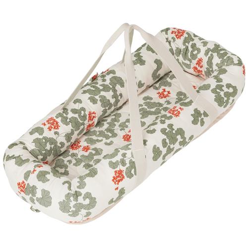 Se garbo&friends Mønstret Babynest I Satin Plumbago | Rød | 0-3 ved Babyshop