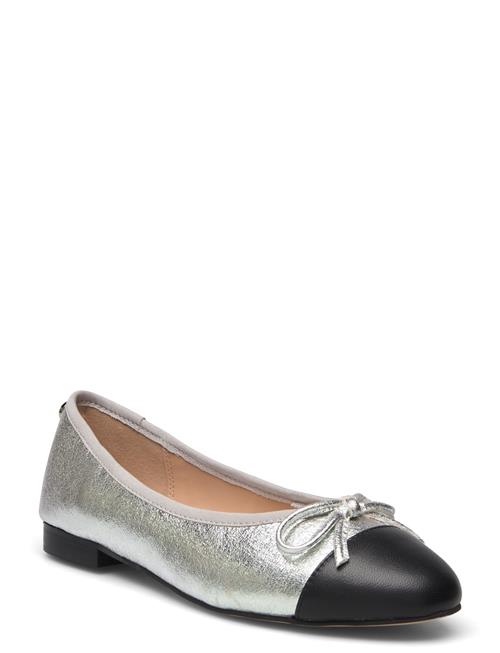 Se Steve Madden Ellison Ballerina Steve Madden Silver ved Booztlet