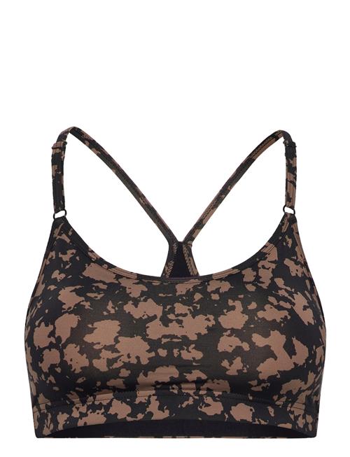 Se Casall Strappy Sports Bra Casall Brown ved Booztlet