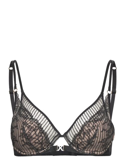 Se Chantelle X Txture Plunge Half-Foam Bra Chantelle X Black ved Booztlet