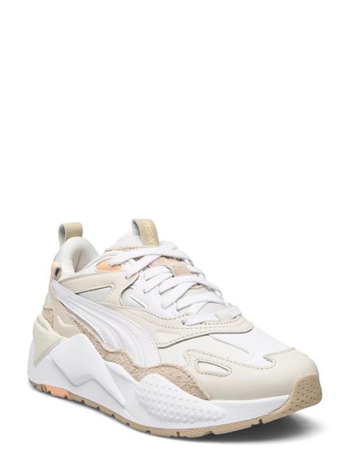 Se PUMA Rs-X Efekt Lux Wns PUMA Beige ved Booztlet