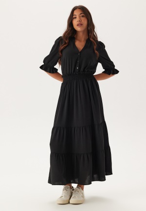 Se Happy Holly Frill Neck Tiered Maxi Dress Black 32/34 ved Bubbleroom