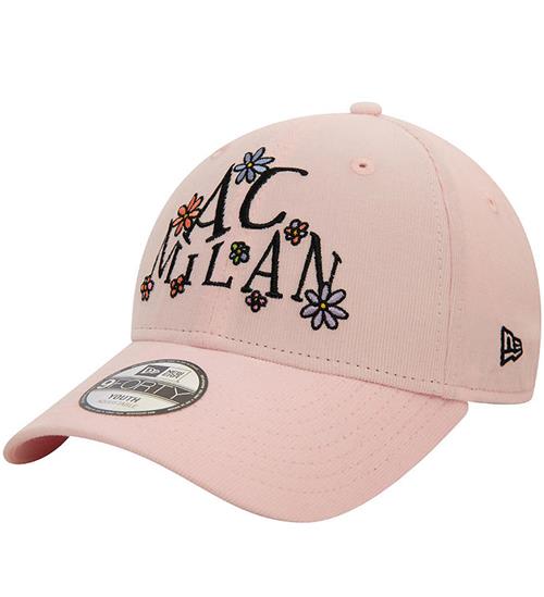 Se New Era Kasket - 9Forty - AC Milan - Pastel Pink ved KidsWorld