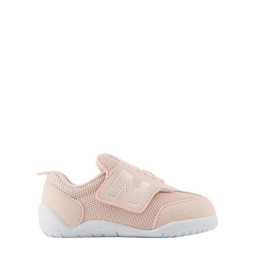 Se New Balance First Baby Sneakere Crystal Pink | Lyserød | 25.5 EU ved Babyshop