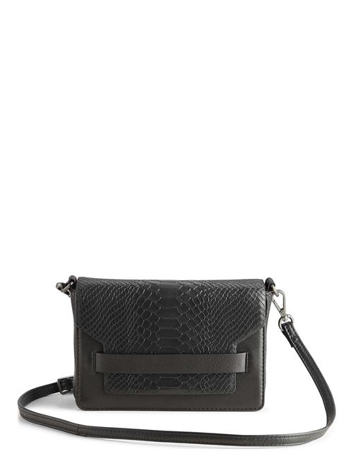 Se Markberg Vanyambg Crossbody Bag, Snake Markberg Black ved Booztlet