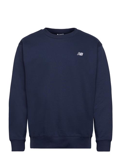 Se New Balance Sport Essentials French Terry Crew New Balance Navy ved Booztlet