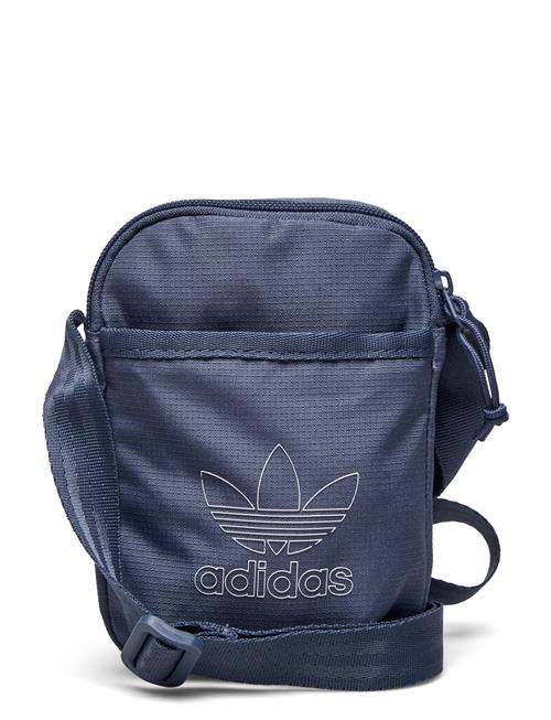 Se adidas Originals Ac Festival Bag Adidas Originals Navy ved Booztlet