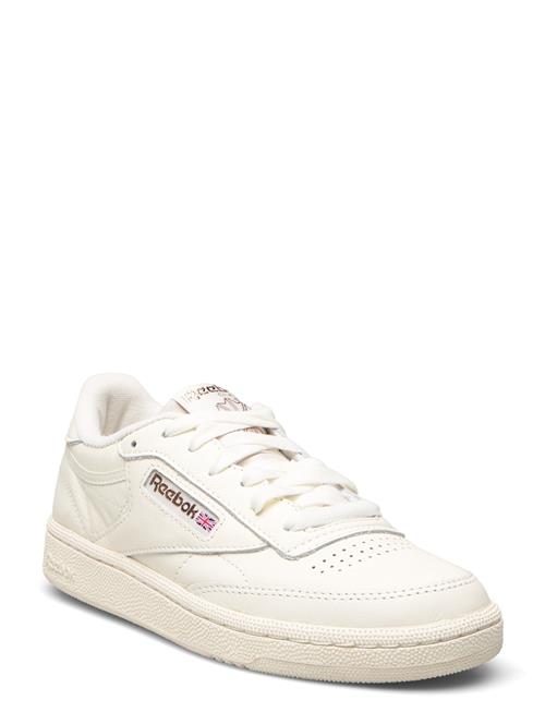 Se Reebok Classics Club C 85 Reebok Classics Beige ved Booztlet