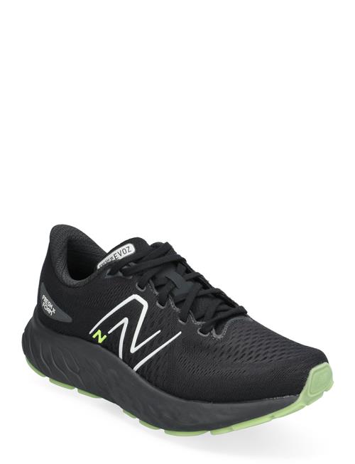 Se New Balance Fresh Foam Evoz V3 New Balance Black ved Booztlet